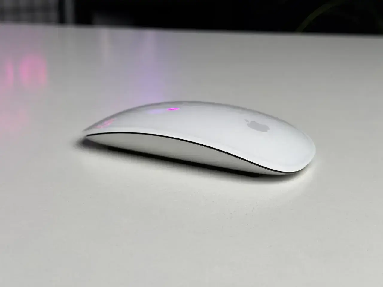 Б/У Apple Magic Mouse 2 (MLA02) - Состояние: хорошее | Комплектация: мышка | Гарантия: 1 мес.