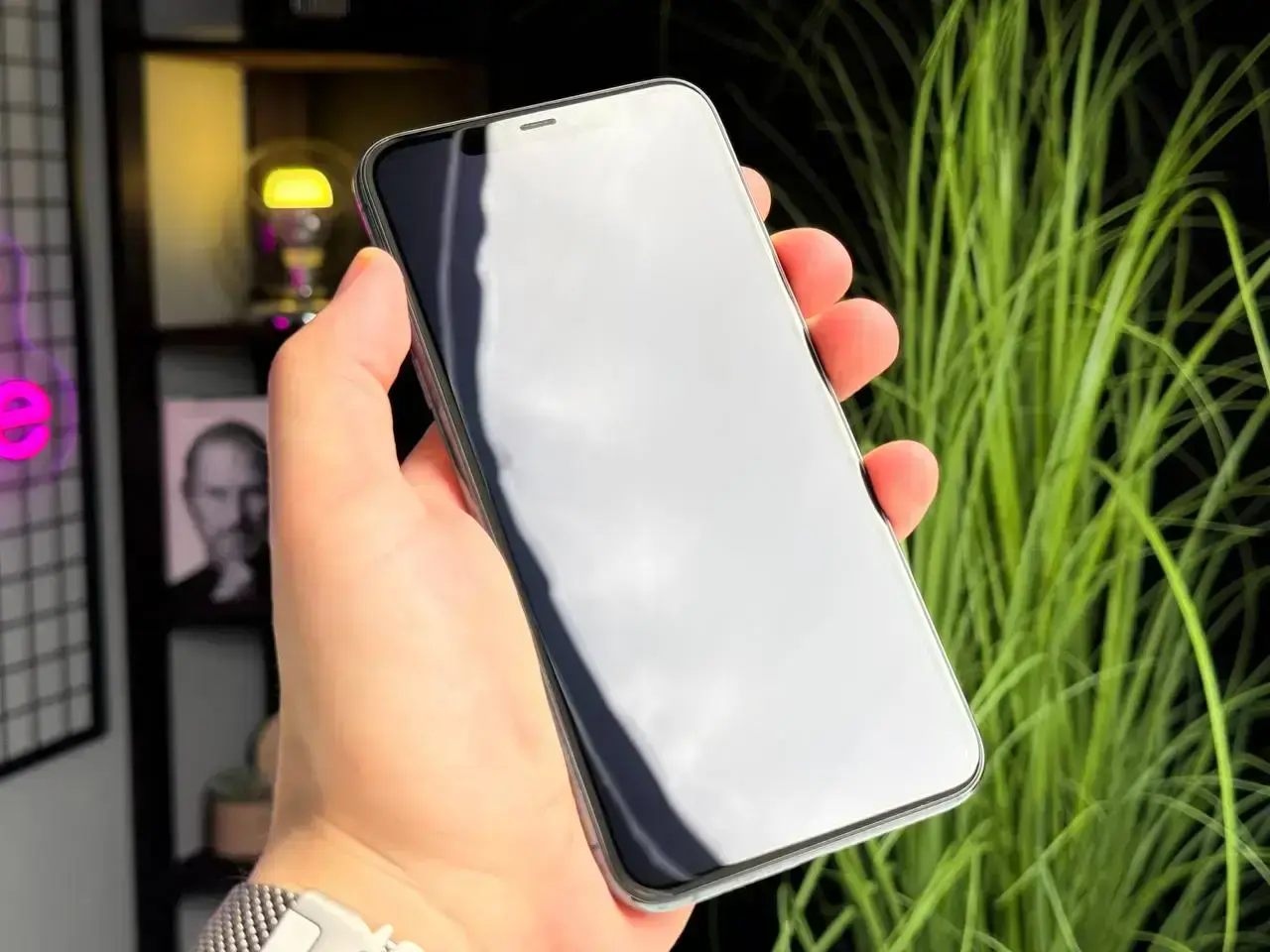 ВЖИВАНИЙ Apple iPhone 11 Pro Max 64GB Midnight Green (MWH22) - Стан: гарний | Акумулятор: 100% | Комплект: iPhone, кабель