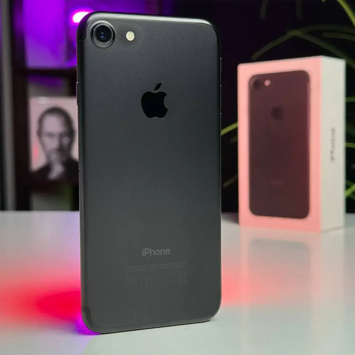 ВЖИВАНИЙ Apple iPhone 7 256Gb (MN972) - Стан: гарний | Акумулятор: 85% | Комплектація: iPhone, коробка | Гарантія: 1 міс.