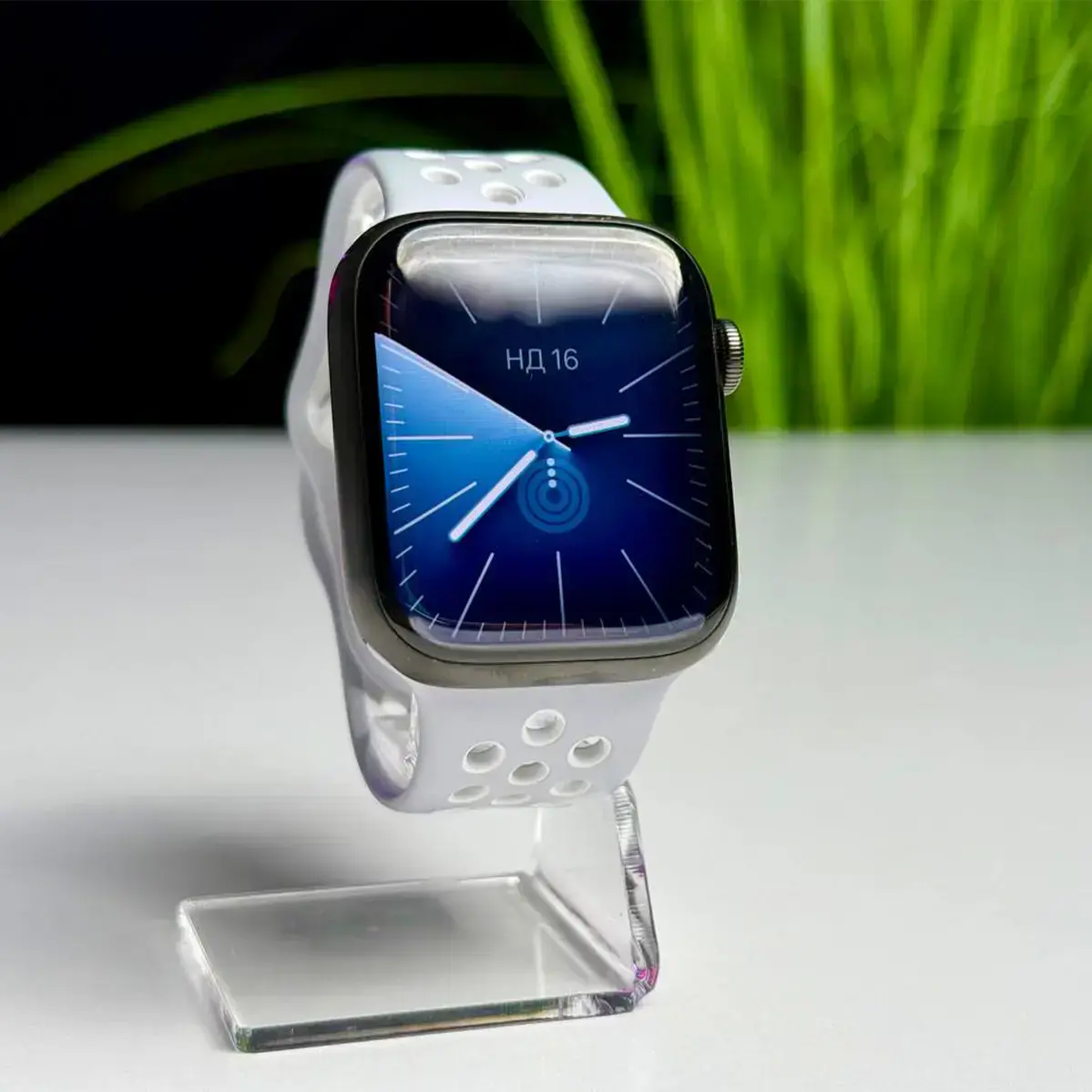 Б/У Apple Watch Series 7 GPS + Cellular 45mm Space Black Titanium with Pure Platinum / White Nike Sport Band (ML8V3, ML773, MQ192) - Состояние: хороший | Аккумулятор: 81% | Комплектация: часы, кабель | Гарантия: 1 мес.