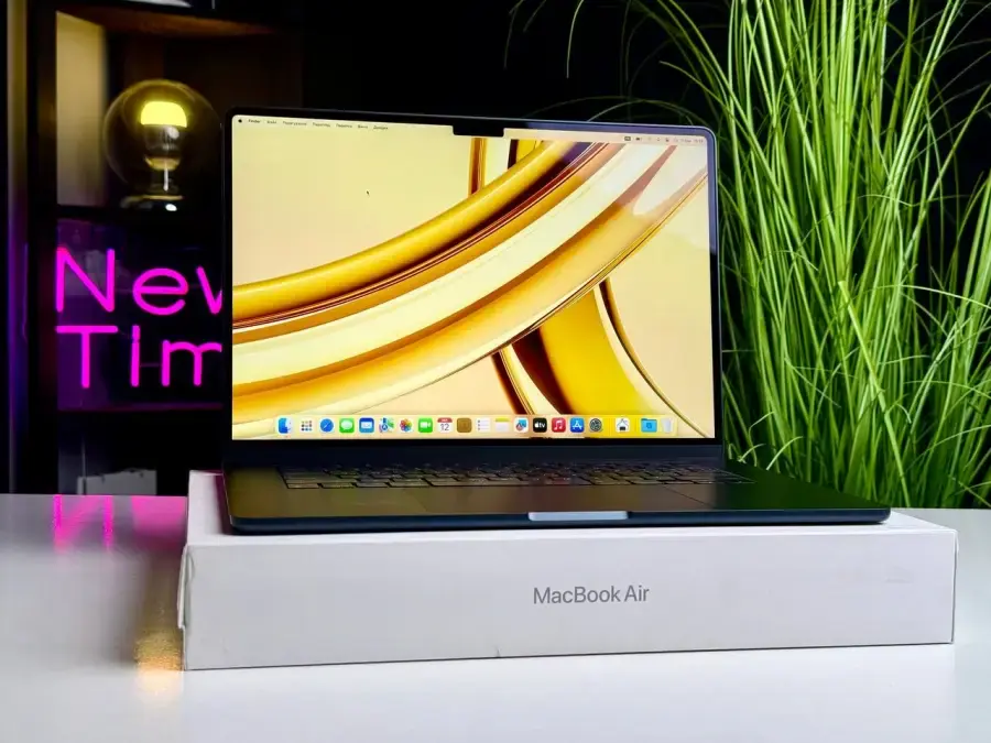 ВЖИВАНИЙ MacBook Air 15" M3/8CPU/10GPU/8GB/256GB Midnight 2024 (MRYU3) - Стан: гарний | Акумулятор: 100% | Комплектація: повний | Гарантія: 1 міс.
