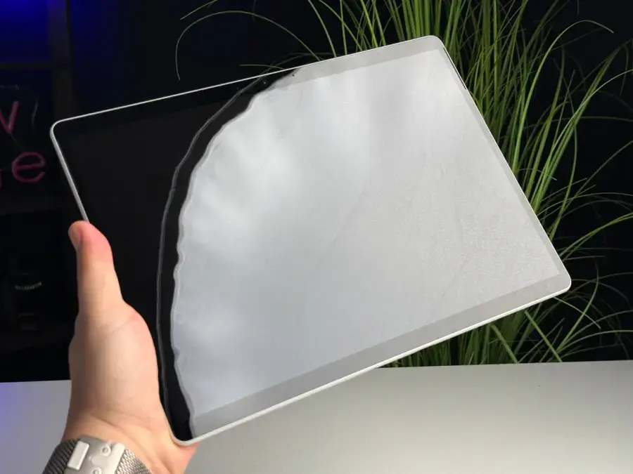 ВЖИВАНИЙ Microsoft Surface Pro 9 i5 16/256GB Platinum (QI9-00001) - Стан: гарний | Комплектація: повний | Гарантія: 3 міс.