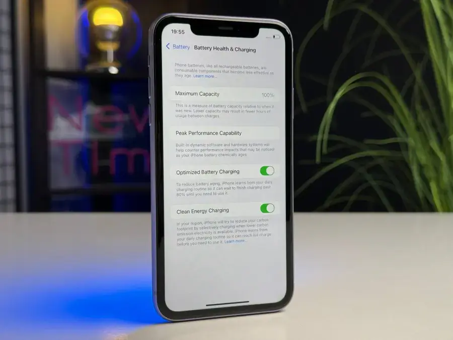 Б/У Apple iPhone 11 128GB Purple (MHD23, MHDM3) Slim Box - Состояние: хороший (мелкие царапины на стекле) | Аккумулятор: 100% | Комплектация: iPhone, кабель | Гарантія: 1 мес.
