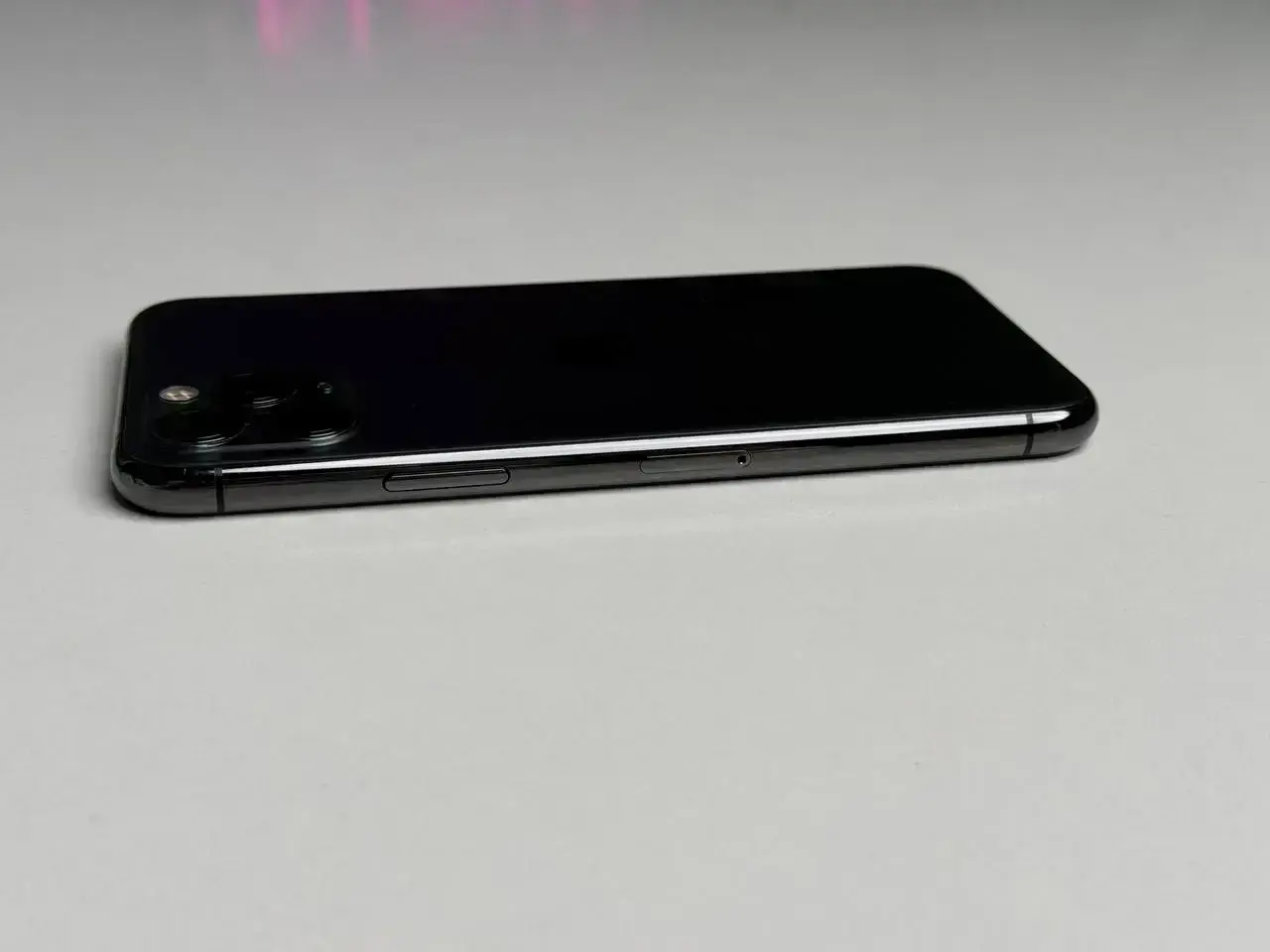 ВЖИВАНИЙ Apple iPhone 11 Pro 512GB Space Gray (MWCD2) - Стан: гарний (мілкі подряпини на екрані) | Акумулятор: 100% | Комплектація: повний