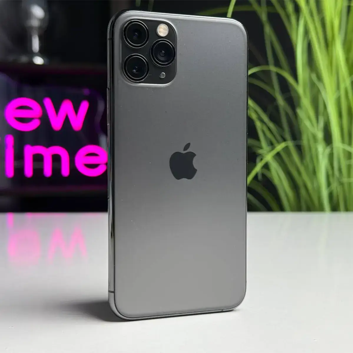 ВЖИВАНИЙ Apple iPhone 11 Pro 512GB Space Gray (MWCD2) - Стан: гарний (мілкі подряпини на екрані) | Акумулятор: 100% | Комплектація: iPhone, кабель | Гарантія: 1 міс.