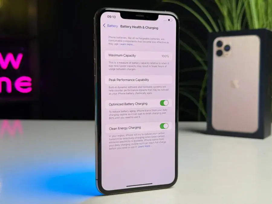 ВЖИВАНИЙ Apple iPhone 11 Pro Max 512GB Gold (MWHA2) - Стан: гарний | Акумулятор: 100% | Комплектація: повний | Гарантія: 3 міс.