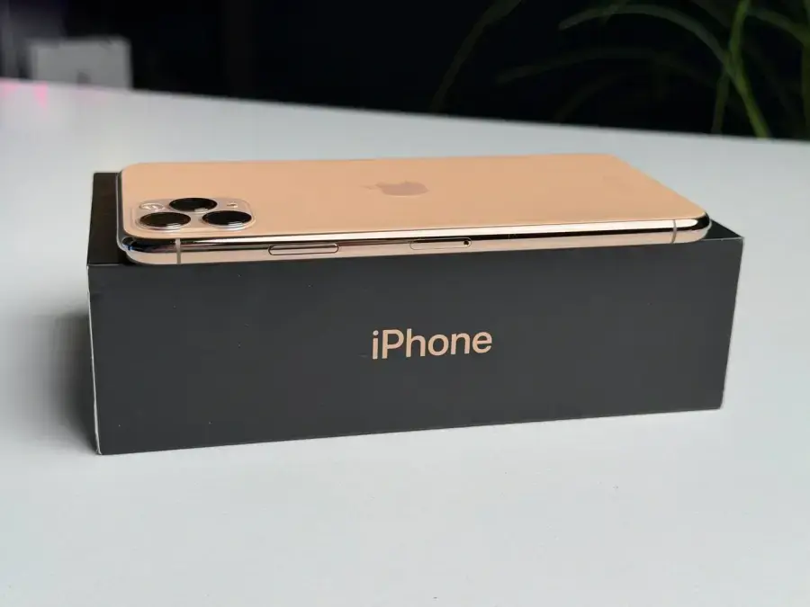 ВЖИВАНИЙ Apple iPhone 11 Pro Max 512GB Gold (MWHA2) - Стан: гарний | Акумулятор: 100% | Комплектація: повний | Гарантія: 3 міс.