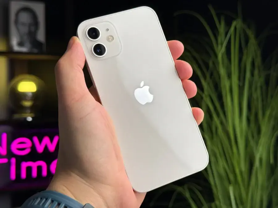 ВЖИВАНИЙ Apple iPhone 12 256GB White (MGHJ3, MGJH3) - Стан: гарний | Акумулятор: 100% | Комплектація: iPhone, кабель | Гарантія: 1 міс.