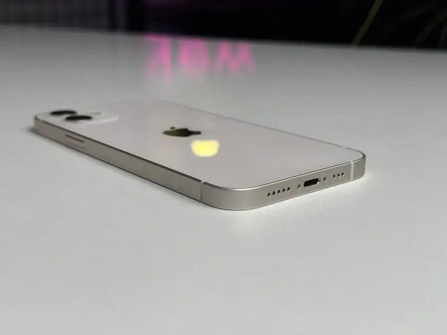 ВЖИВАНИЙ Apple iPhone 12 256GB White (MGHJ3, MGJH3) - Стан: гарний | Акумулятор: 100% | Комплектація: iPhone, кабель | Гарантія: 1 міс.