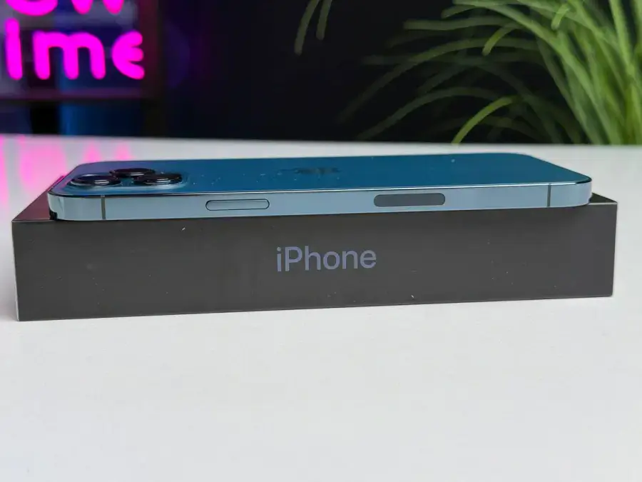 ВЖИВАНИЙ Apple iPhone 12 Pro Max 512GB Pacific Blue (MGCT3, MGDL3) - Стан: гарний | Акумулятор: 100% | Комплектація: повний | Гарантія: 1 міс.