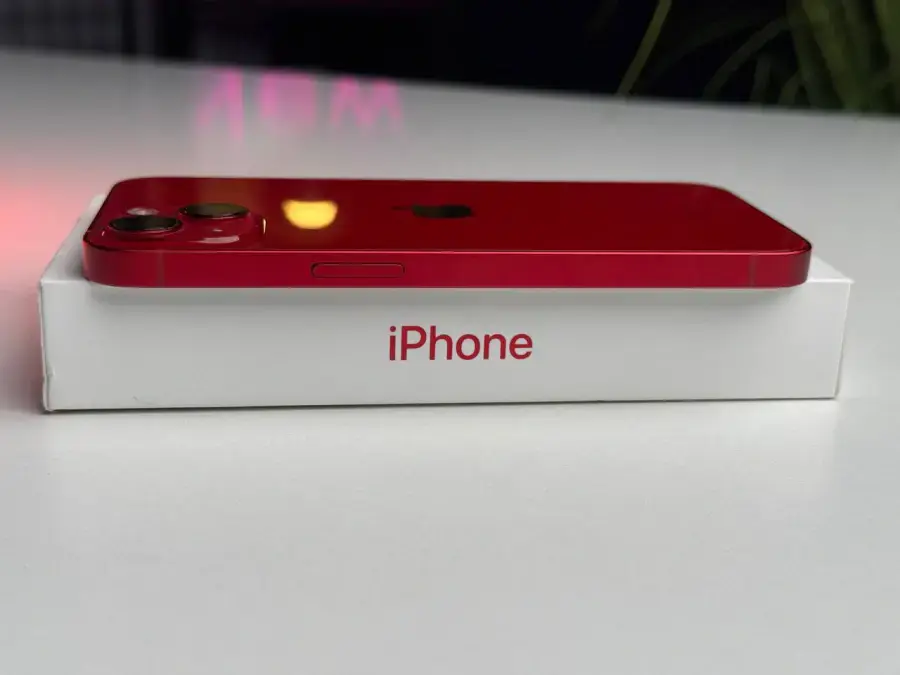 ВЖИВАНИЙ Apple iPhone 13 128GB (PRODUCT)RED (MLMQ3, MLPJ3) - Стан: гарний | Акумулятор: 88% | Комплектація: повний | Гарантія: 1 міс.