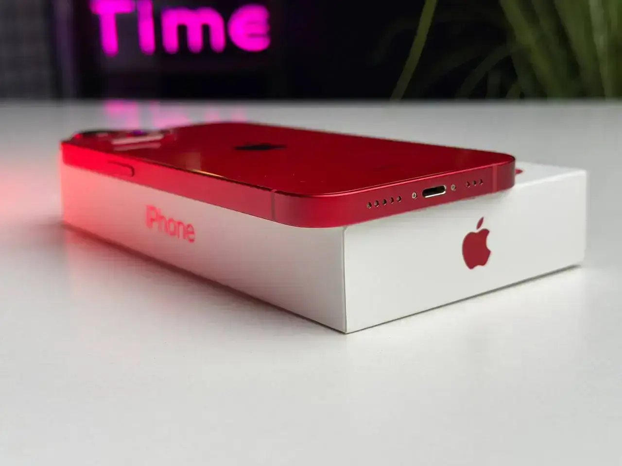 Б/У Apple iPhone 13 128GB (PRODUCT)RED (MLMQ3, MLPJ3) - Состояние: хороший | Аккумулятор: 88% | Комплектация: полный | Гарантія: 1 мес.