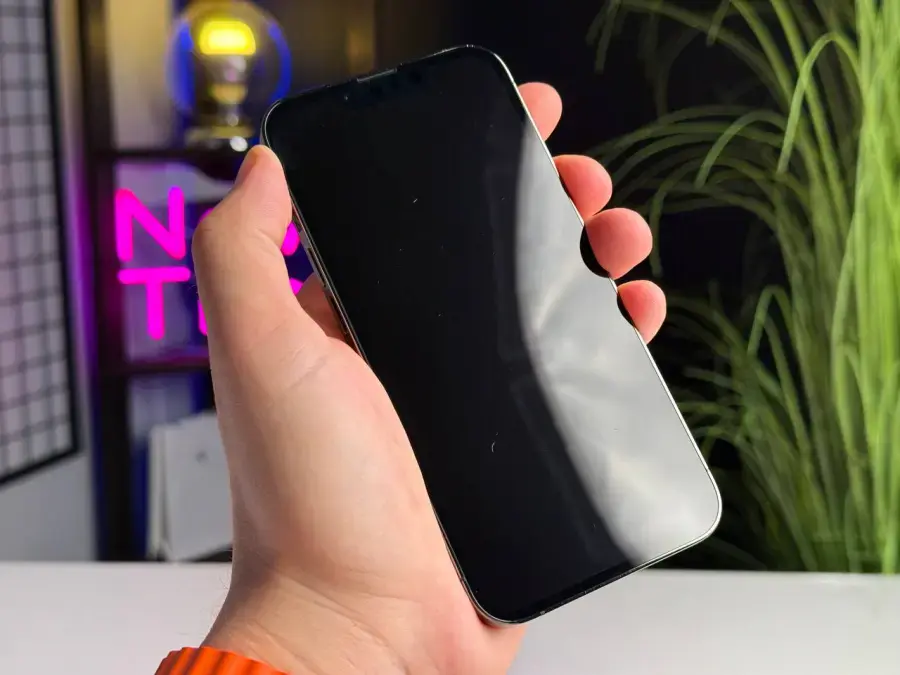 ВЖИВАНИЙ Apple iPhone 13 Pro 128GB Graphite (MLTP3, MLV93) - Стан: гарний (декілька подряпин на склі) | Акумулятор: 100% | Комплектація: iPhone, кабель | Гарантія: 1 міс.