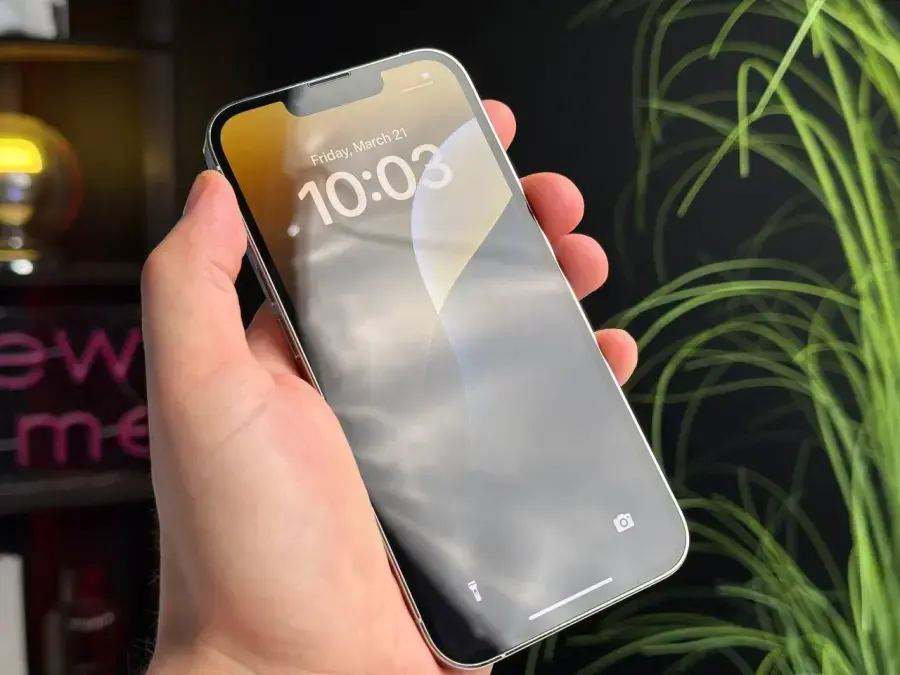 ВЖИВАНИЙ Apple iPhone 13 Pro 128GB Silver (MLTQ3, MLVA3) - Стан: гарний (мінялось заднє скло) | Акумулятор: 100% | Комплектація: iPhone, кабель | Гарантія: 1 міс.