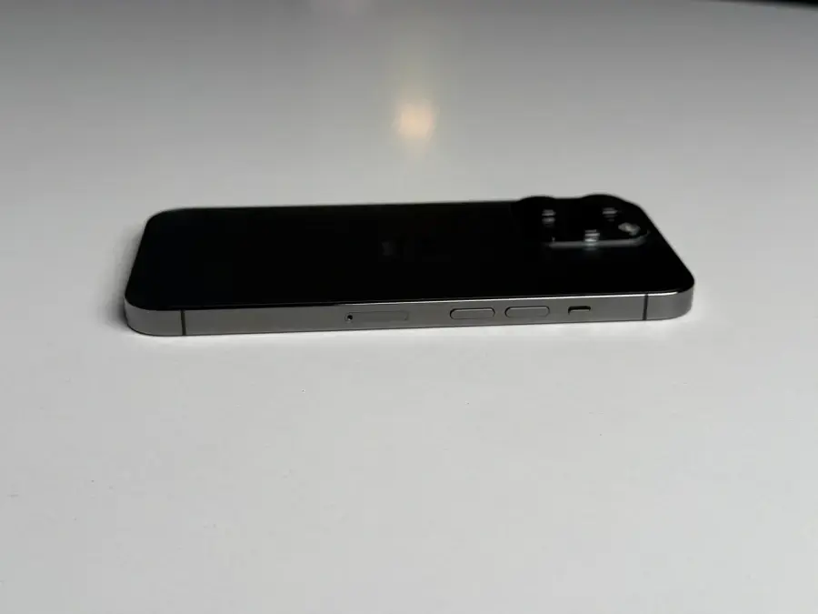 Б/У Apple iPhone 13 Pro 256GB Graphite (MLTW3, MLVE3) - Состояние: хороший (царапина на стекле) | Аккумулятор: 100% | Комплектация: iPhone, кабель | Гарантія: 1 мес.