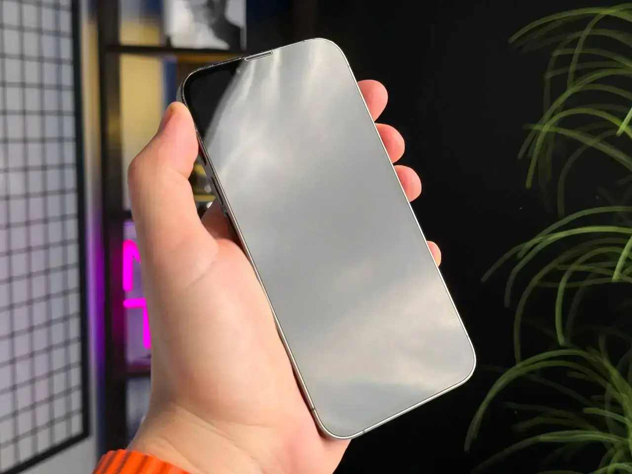 Б/У Apple iPhone 13 Pro 256GB Graphite (MLTW3, MLVE3) - Состояние: удовлетворительное (менялось заднее стекло) | Аккумулятор: 100% | Комплектация: полный | Гарантія: 1 мес.