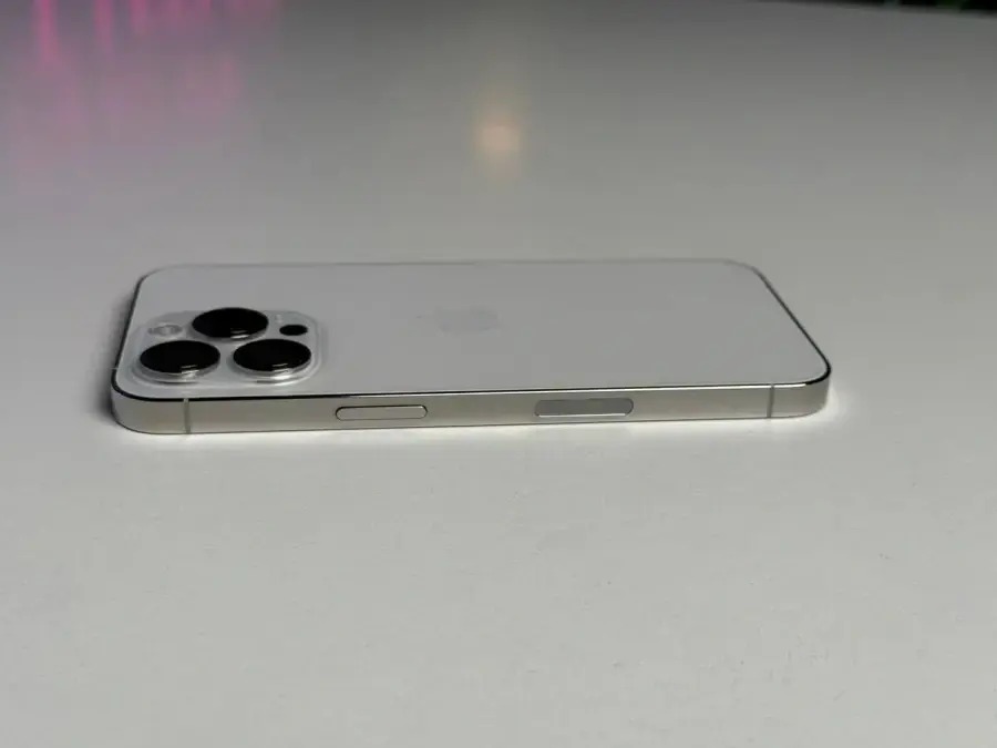 ВЖИВАНИЙ Apple iPhone 13 Pro 512GB Silver (MLU33, MLVN3) - Стан: гарний | Стан акумулятора: 100% | Комплектація: iPhone, кабель | Гарантія: 1 міс.