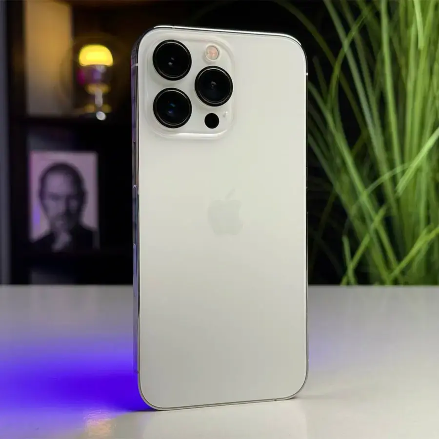 ВЖИВАНИЙ Apple iPhone 13 Pro 512GB Silver (MLU33, MLVN3) - Стан: гарний | Стан акумулятора: 100% | Комплектація: iPhone, кабель | Гарантія: 1 міс.