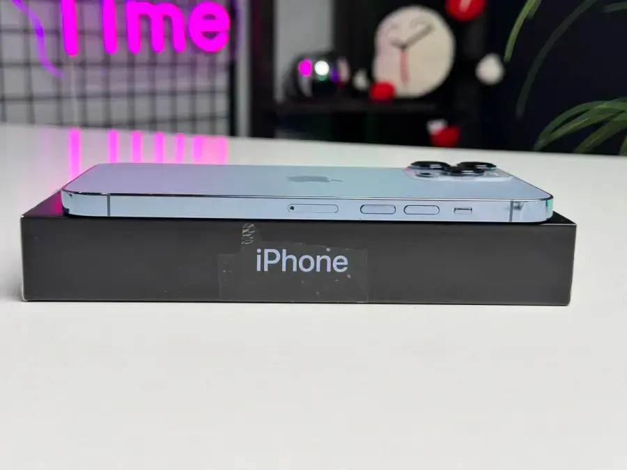 ВЖИВАНИЙ Apple iPhone 13 Pro Max 128GB Sierra Blue (MLKP3, MLL93) - Стан: гарний | Акумулятор: 100% | Комплектація: повний | Гарантія: 1 міс.