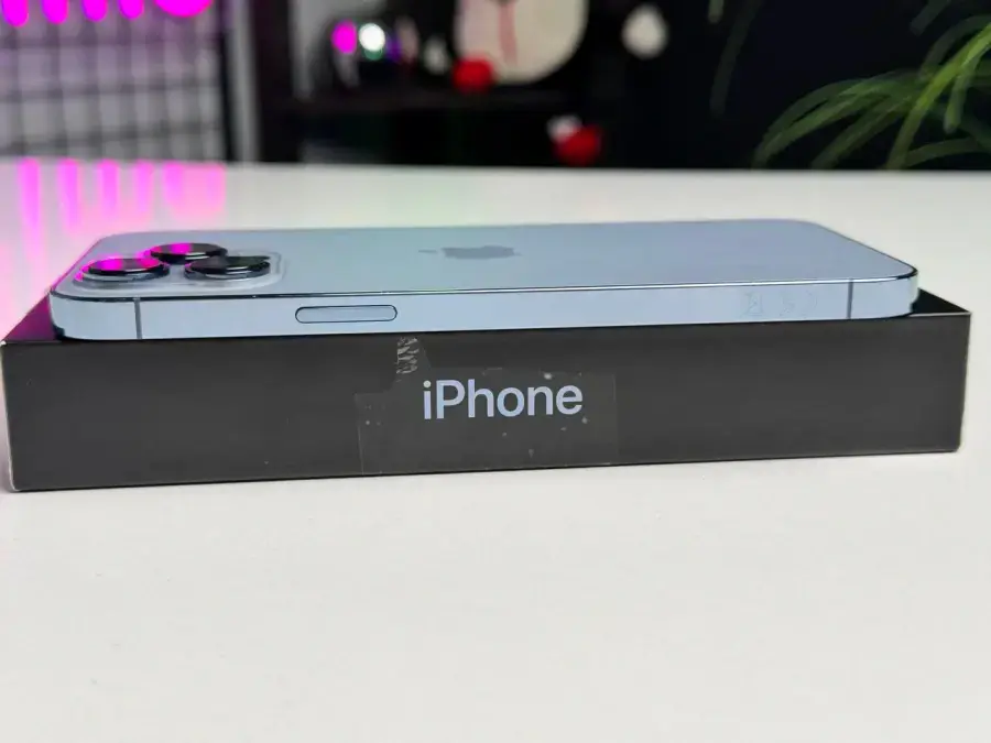 ВЖИВАНИЙ Apple iPhone 13 Pro Max 128GB Sierra Blue (MLKP3, MLL93) - Стан: гарний | Акумулятор: 100% | Комплектація: повний | Гарантія: 1 міс.