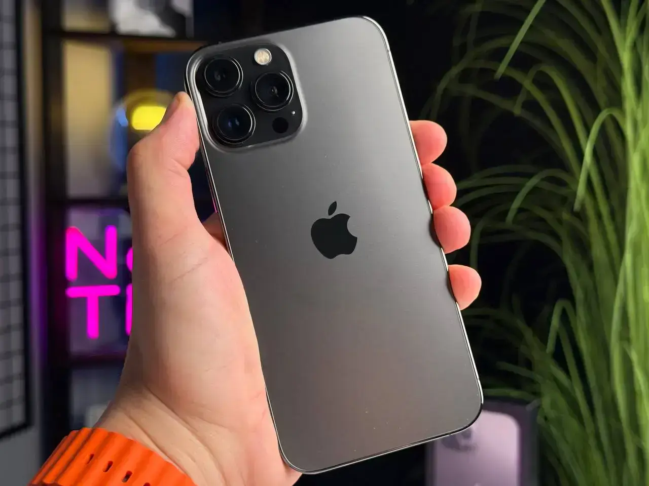 Б/У Apple iPhone 13 Pro Max 256GB Graphite (MLKR3, MLLA3) - Состояние: хороший | Аккумулятор: 87% | Комплектация: полный | Гарантія: 1 мес.