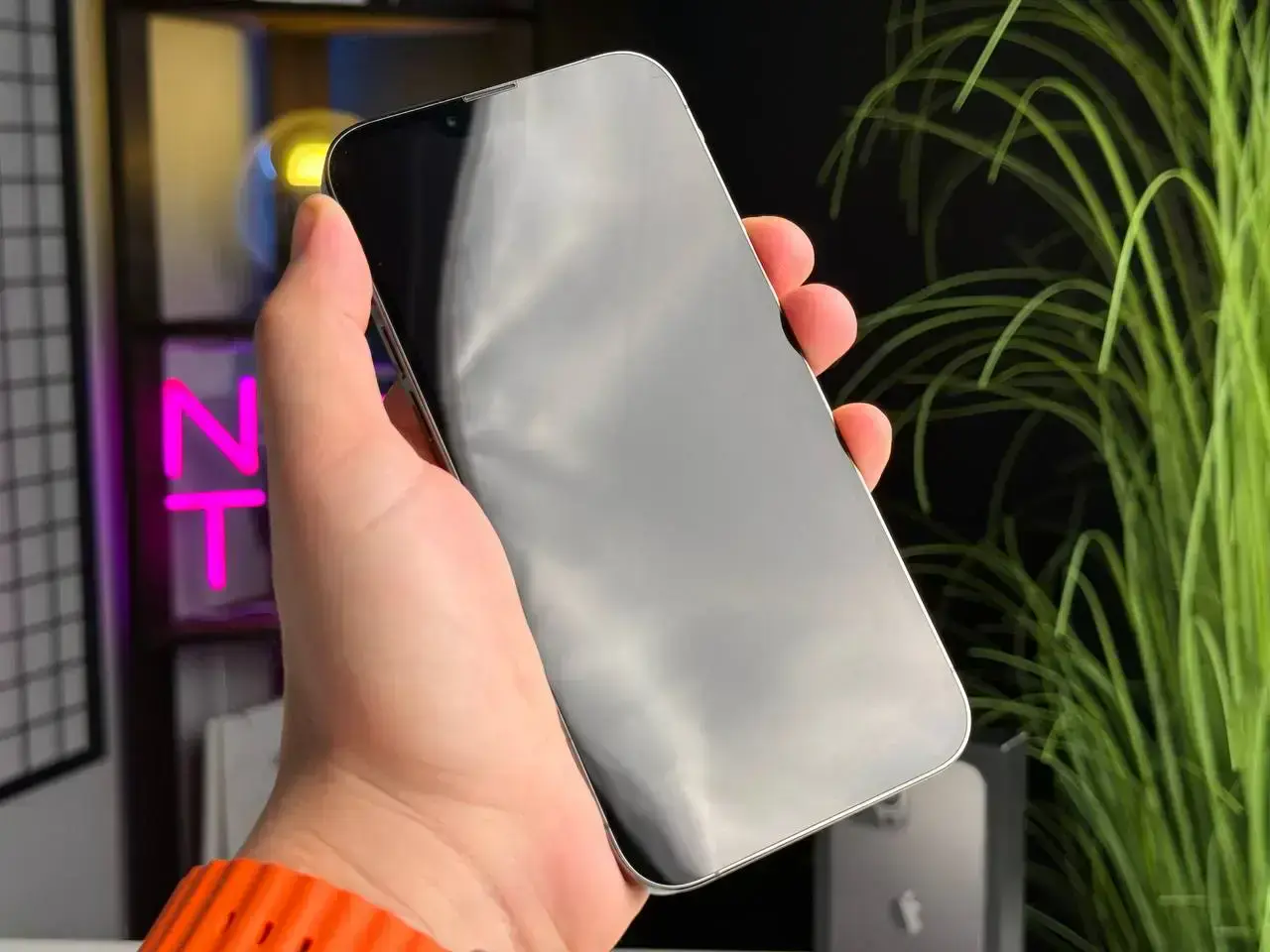 Б/У Apple iPhone 13 Pro Max 256GB Graphite (MLKR3, MLLA3) - Состояние: хороший | Аккумулятор: 87% | Комплектация: полный | Гарантія: 1 мес.