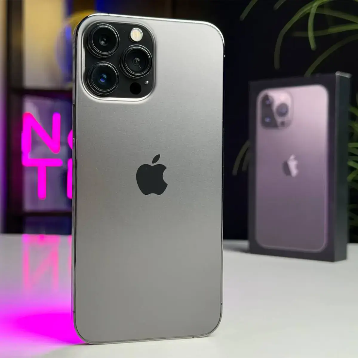 Б/У Apple iPhone 13 Pro Max 256GB Graphite (MLKR3, MLLA3) - Состояние: хороший | Аккумулятор: 87% | Комплектация: полный | Гарантія: 1 мес.