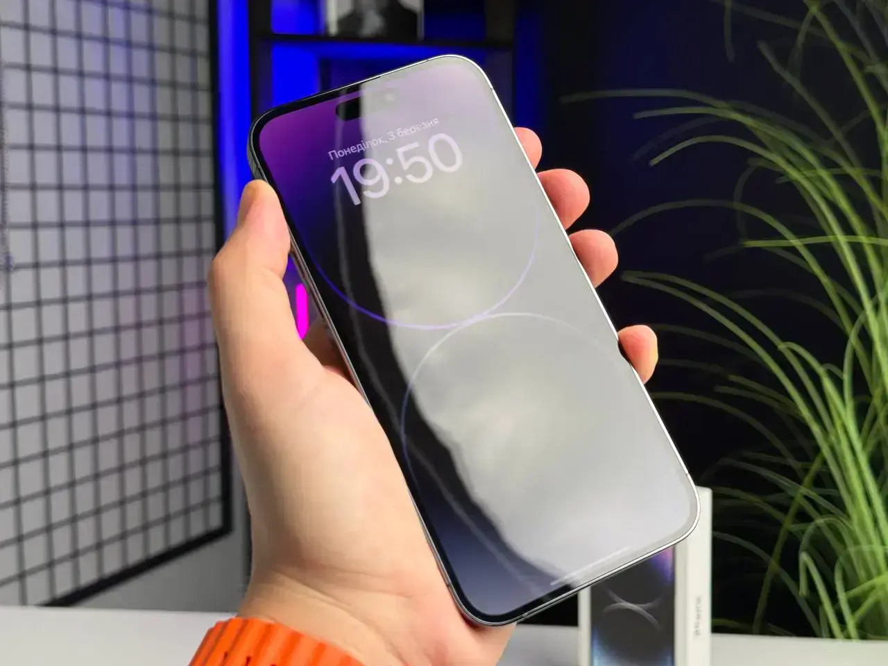 Б/У Apple iPhone 14 Pro Max 128GB Deep Purple (MQ9T3) - Состояние: хороший | Аккумулятор: 85% | Комплектация: полный | Гарантія: 1 мес.