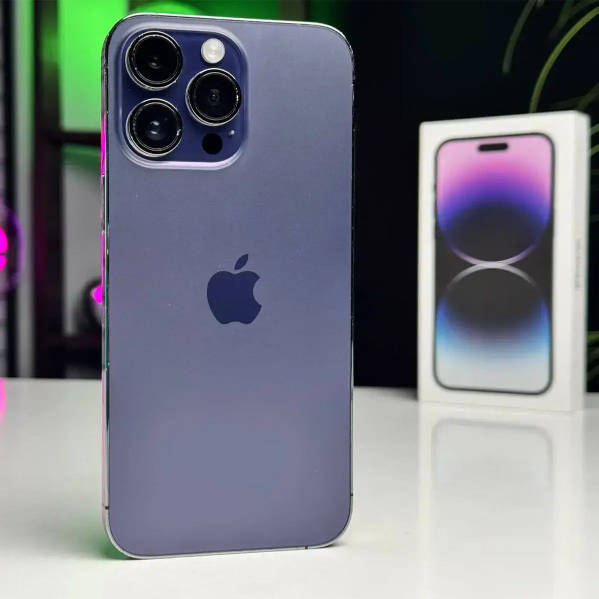 Б/У Apple iPhone 14 Pro Max 256GB Deep Purple eSim (MQ8W3) - Состояние: хороший (потертости на стальной рамке) | Аккумулятор: 88% | Комплектация: полный | Гарантія: 1 мес.