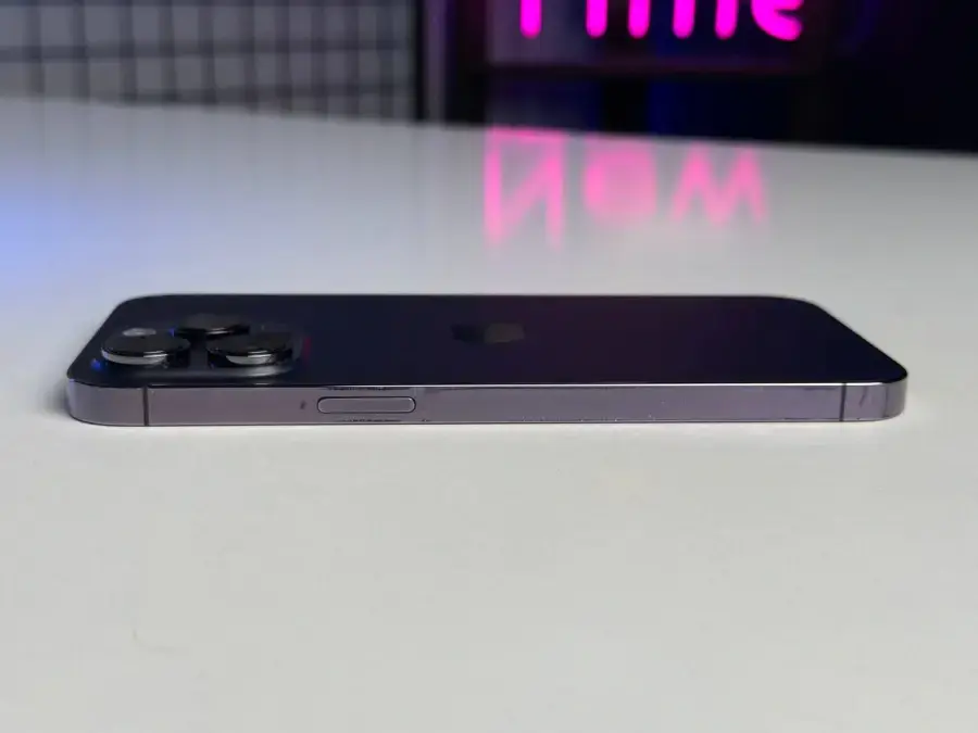 ВЖИВАНИЙ Apple iPhone 14 Pro Max 256GB Deep Purple (MQ9X3) - Стан: гарний | Акумулятор: 88% | Комплектація: iPhone, кабель | Гарантія: 1 міс.