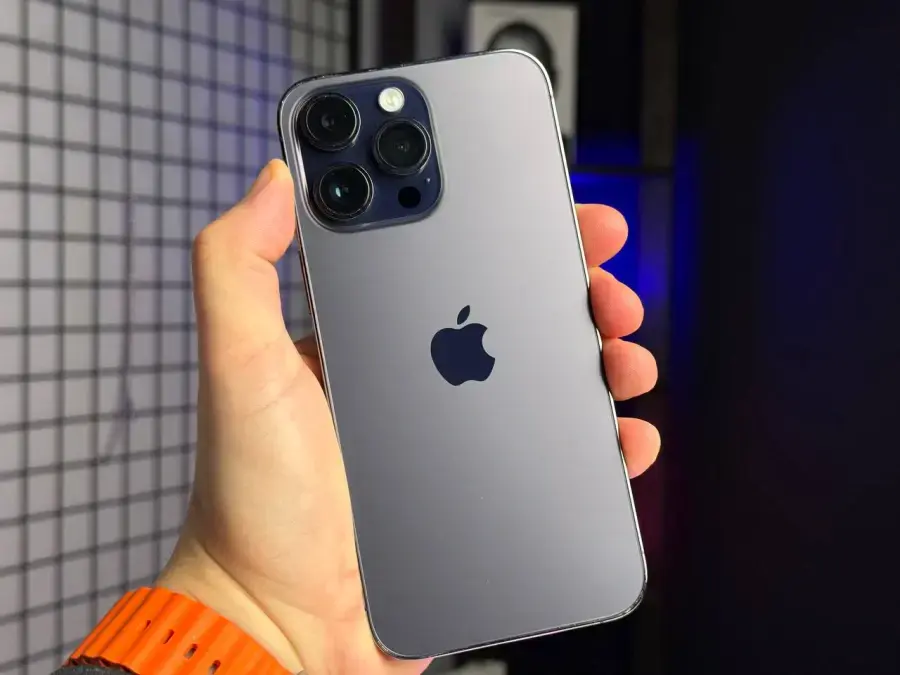 Б/У Apple iPhone 14 Pro Max 256GB Deep Purple (MQ9X3) - Состояние: хороший (менялось заднее стекло) | Аккумулятор: 87% | Комплектация: iPhone, кабель | Гарантія: 1 мес.