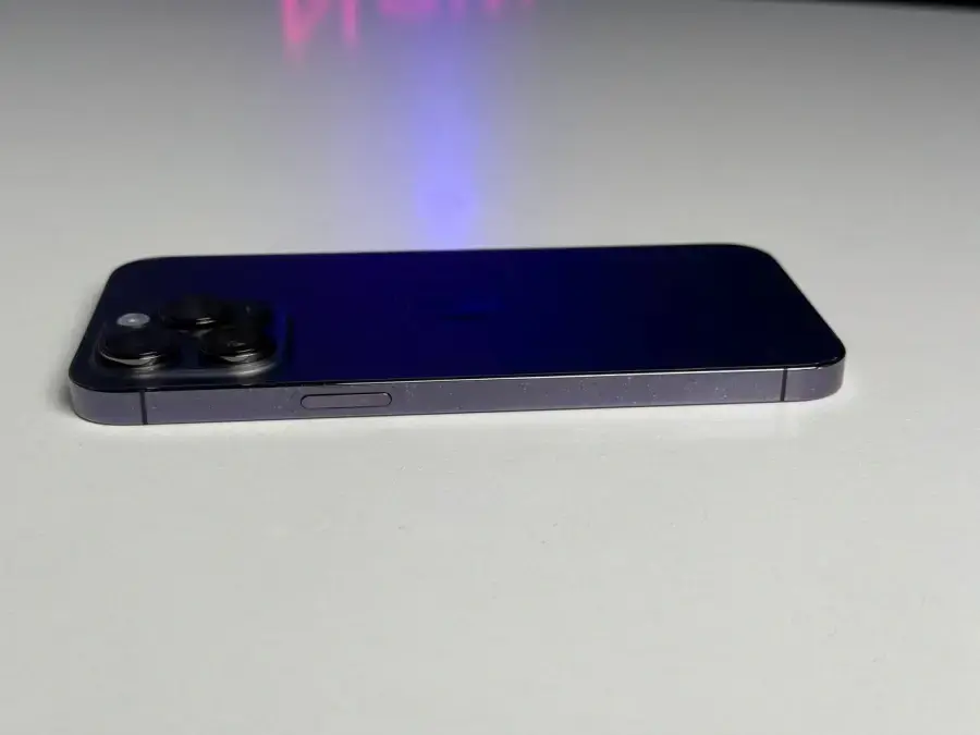 Б/У Apple iPhone 14 Pro Max 256GB Deep Purple (MQ9X3) - Состояние: хороший (менялось заднее стекло) | Аккумулятор: 87% | Комплектация: iPhone, кабель | Гарантія: 1 мес.