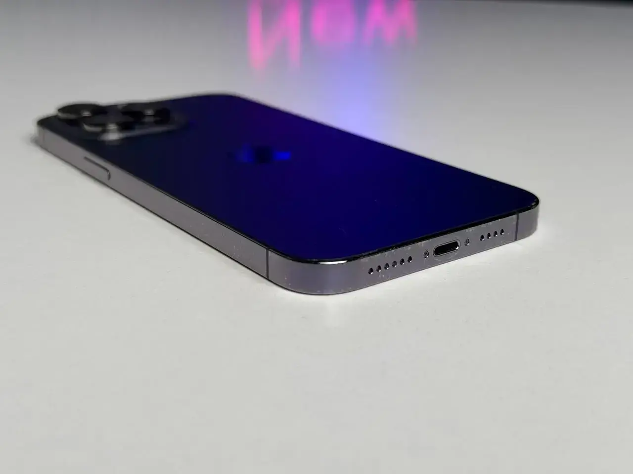 Б/У Apple iPhone 14 Pro Max 256GB Deep Purple (MQ9X3) - Состояние: хороший (менялось заднее стекло) | Аккумулятор: 87% | Комплектация: iPhone, кабель | Гарантія: 1 мес.