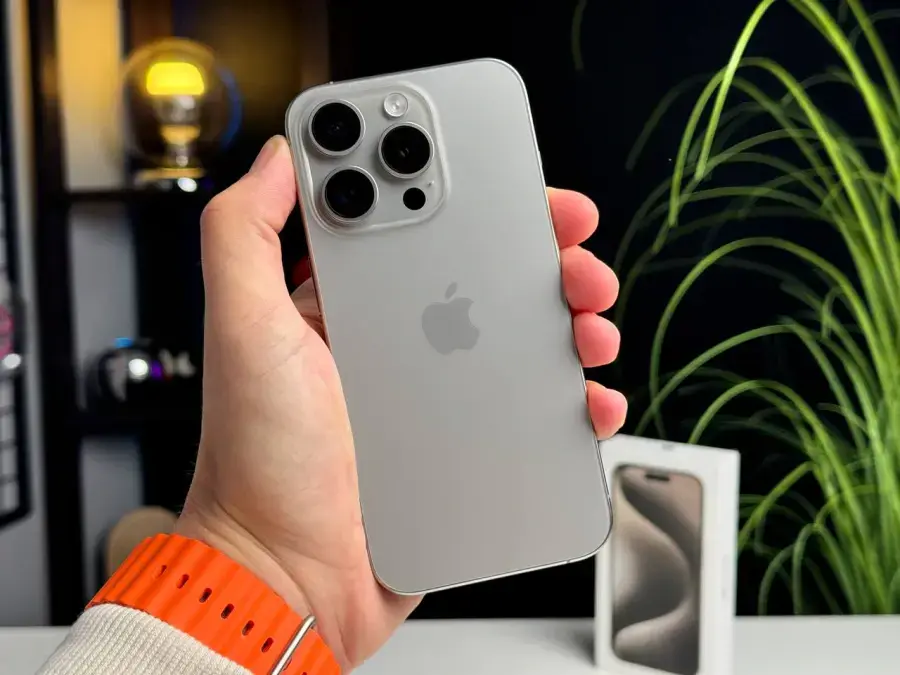 ВЖИВАНИЙ Apple iPhone 15 Pro 128GB Natural Titanium (MTUX3) - Стан: гарний (подряпини на склі) | Акумулятор: 89% | Комплектація: повний | Гарантія: 1 міс.