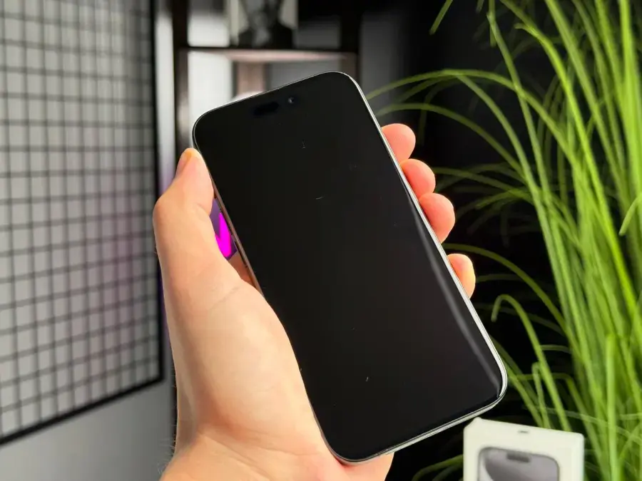 Б/У Apple iPhone 15 Pro 256GB Black Titanium (MTV13) - Состояние: хороший (имеет следы использования) | Аккумулятор: 89% | Комплектация: полный | Гарантія: 1 мес.