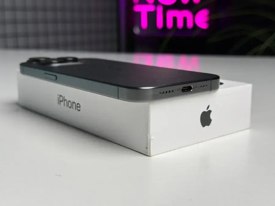 Б/У Apple iPhone 15 Pro 256GB Black Titanium (MTV13) - Состояние: хороший (имеет следы использования) | Аккумулятор: 89% | Комплектация: полный | Гарантія: 1 мес.