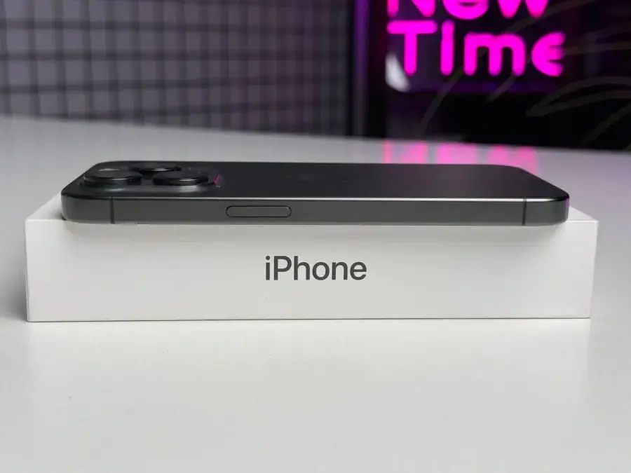 Б/У Apple iPhone 15 Pro 256GB Black Titanium (MTV13) - Состояние: хороший (несколько царапин на экране) | Аккумулятор: 91% | Комплектация: полный | Гарантія: 1 мес.