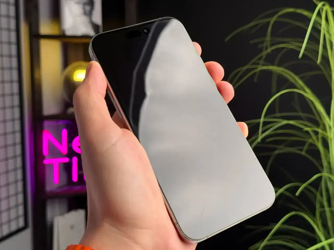 Б/У Apple iPhone 15 Pro Max 256GB Natural Titanium (MU793) - Состояние: хороший | Аккумулятор: 94% | Комплектация: полный | Гарантія: 1 мес.