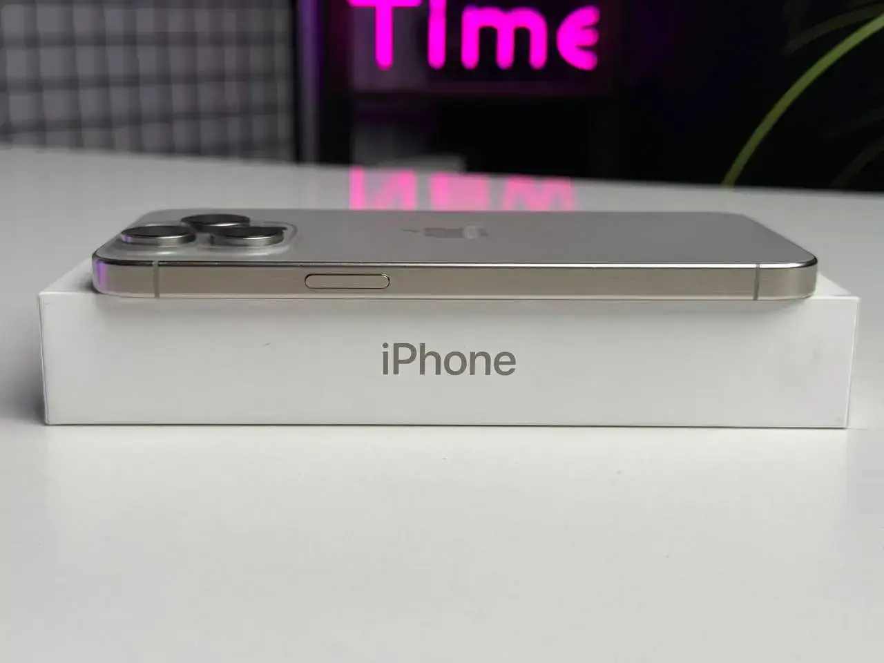 Б/У Apple iPhone 15 Pro Max 256GB Natural Titanium (MU793) - Состояние: хороший | Аккумулятор: 94% | Комплектация: полный | Гарантія: 1 мес.