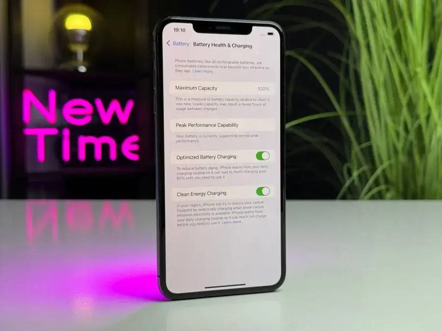 Б/У Apple iPhone XS Max 256GB Space Gray (MT682) - Состояние: хороший | Аккумулятор: 100% | Комплектация: iPhone, кабель | Гарантія: 1 мес.