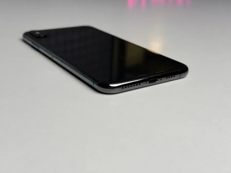 Б/У Apple iPhone XS Max 256GB Space Gray (MT682) - Состояние: хороший | Аккумулятор: 100% | Комплектация: iPhone, кабель | Гарантія: 1 мес.