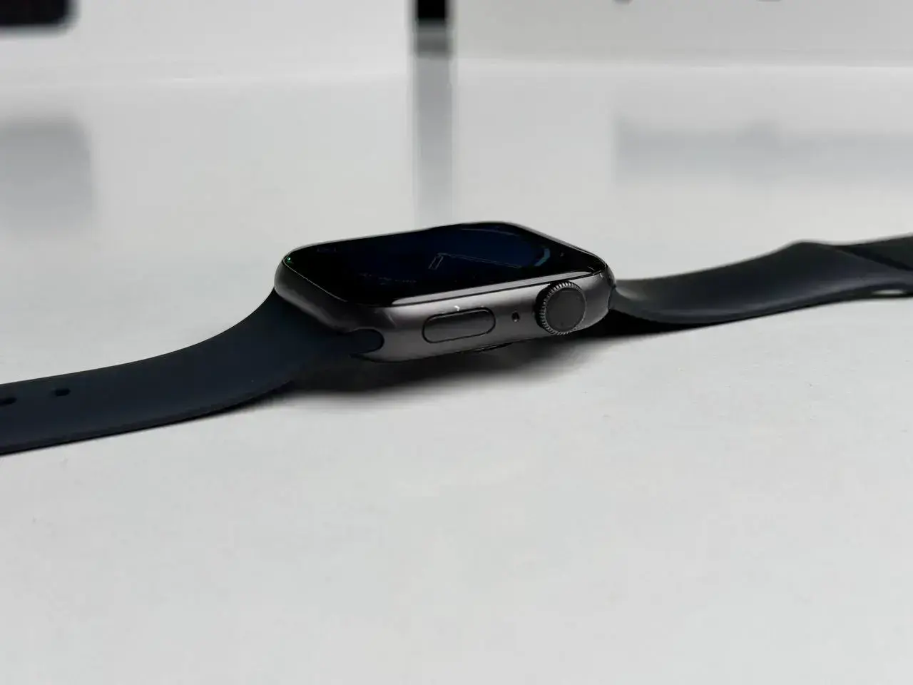 Б/У Apple Watch Series 6 GPS 44mm Space Gray Aluminum Case with Black Sport Band (M00H3) - Состояние: хороший | Аккумулятор: 100% | Комплектация: полный | Гарантія: 1 мес.