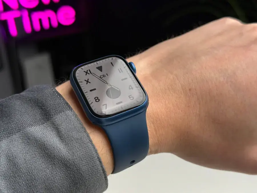 ВЖИВАНИЙ Apple Watch Series 7 GPS 41mm Blue Aluminum Case with Abyss Blue Sport Band (MKN13) - Стан: гарний (мікро подряпини на екрані) | Акумулятор: 100% | Комплектація: повний | Гарантія: 1 міс.