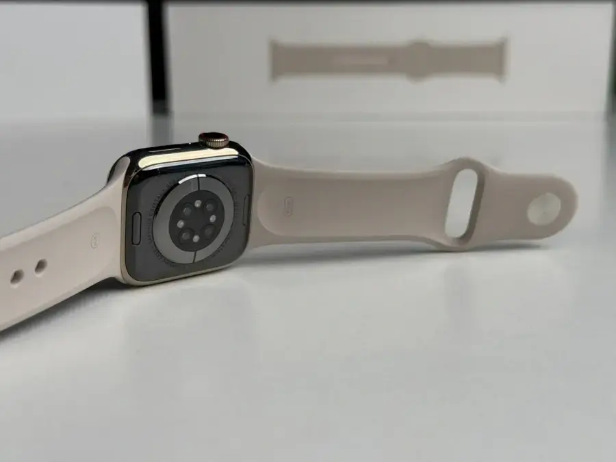 ВЖИВАНИЙ Apple Watch Series 7 GPS + Cellular 41mm Gold Stainless Steel Case with Dark Cherry Sport Band (MKHG3, MKHY3) - Стан: гарний | Комплектація: повний | Гарантія: 1 міс.