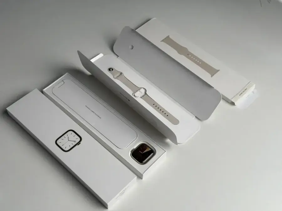 ВЖИВАНИЙ Apple Watch Series 7 GPS + Cellular 41mm Gold Stainless Steel Case with Dark Cherry Sport Band (MKHG3, MKHY3) - Стан: гарний | Комплектація: повний | Гарантія: 1 міс.