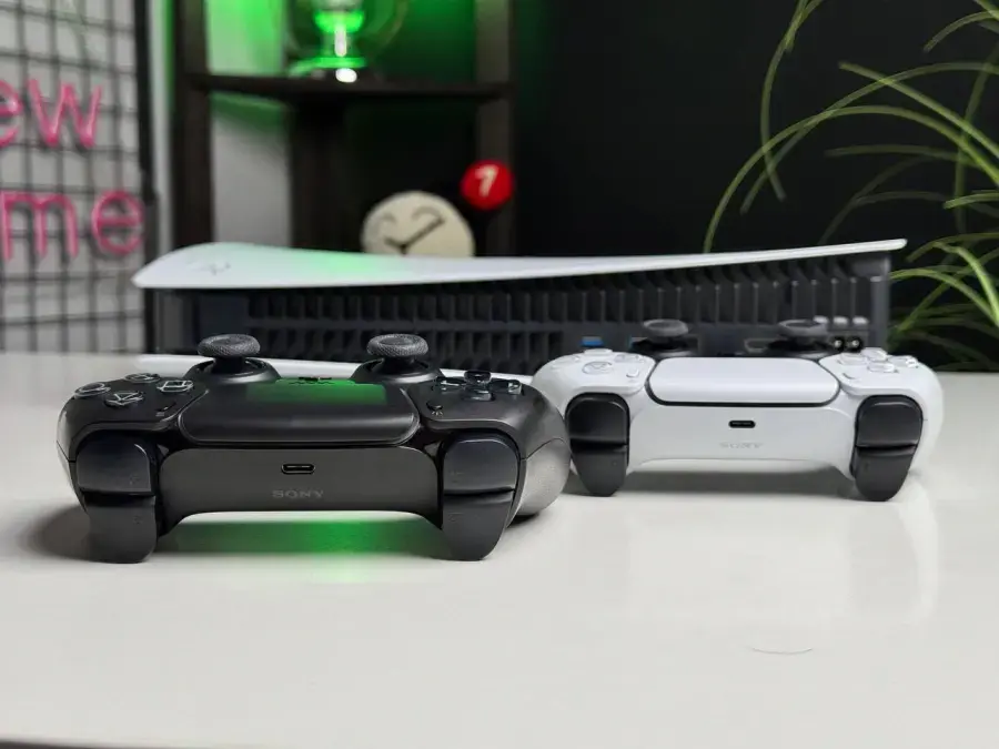 ВЖИВАНА Ігрова консоль Sony PlayStation 5 Digital Edition 825GB - Стан: гарний | Комплектація: повний+DualSense | Гарантія: 1 міс.