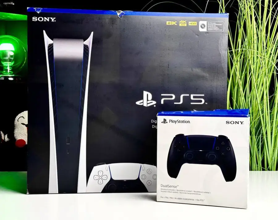 ВЖИВАНА Ігрова консоль Sony PlayStation 5 Digital Edition 825GB - Стан: гарний | Комплектація: повний+DualSense | Гарантія: 1 міс.