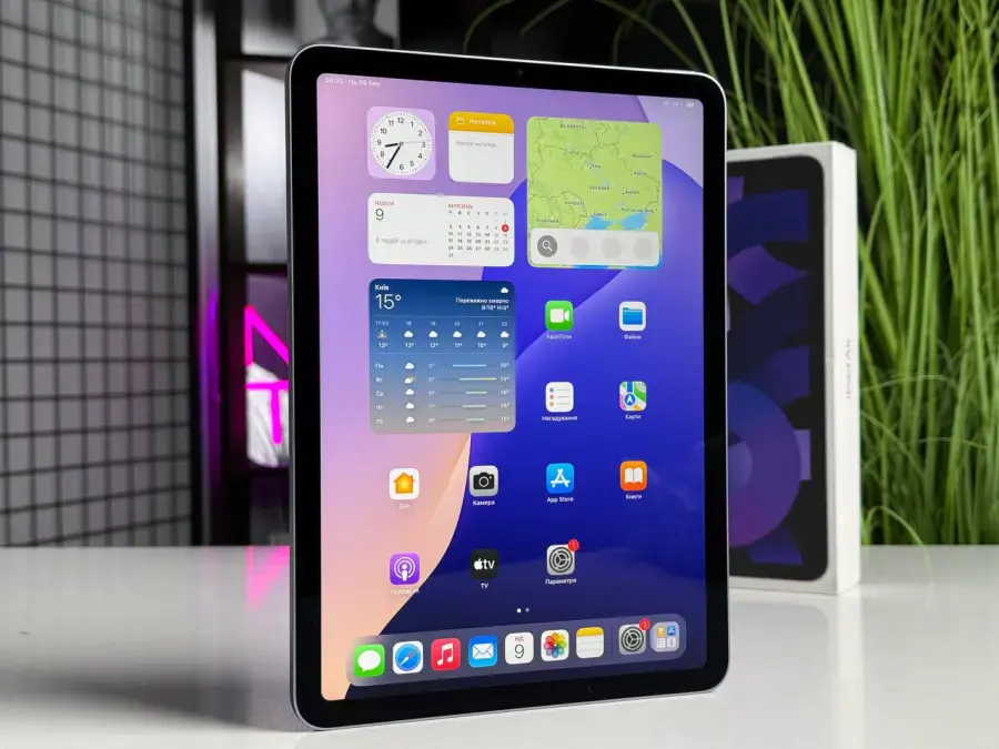 Б/У iPad Air 5 10.9'' Wi-Fi 64GB Purple (MME23) - Состояние: хороший (мелкие царапины на экране) | Аккумулятор: 93% | Комплектация: полный | Гарантія: 1 мес.