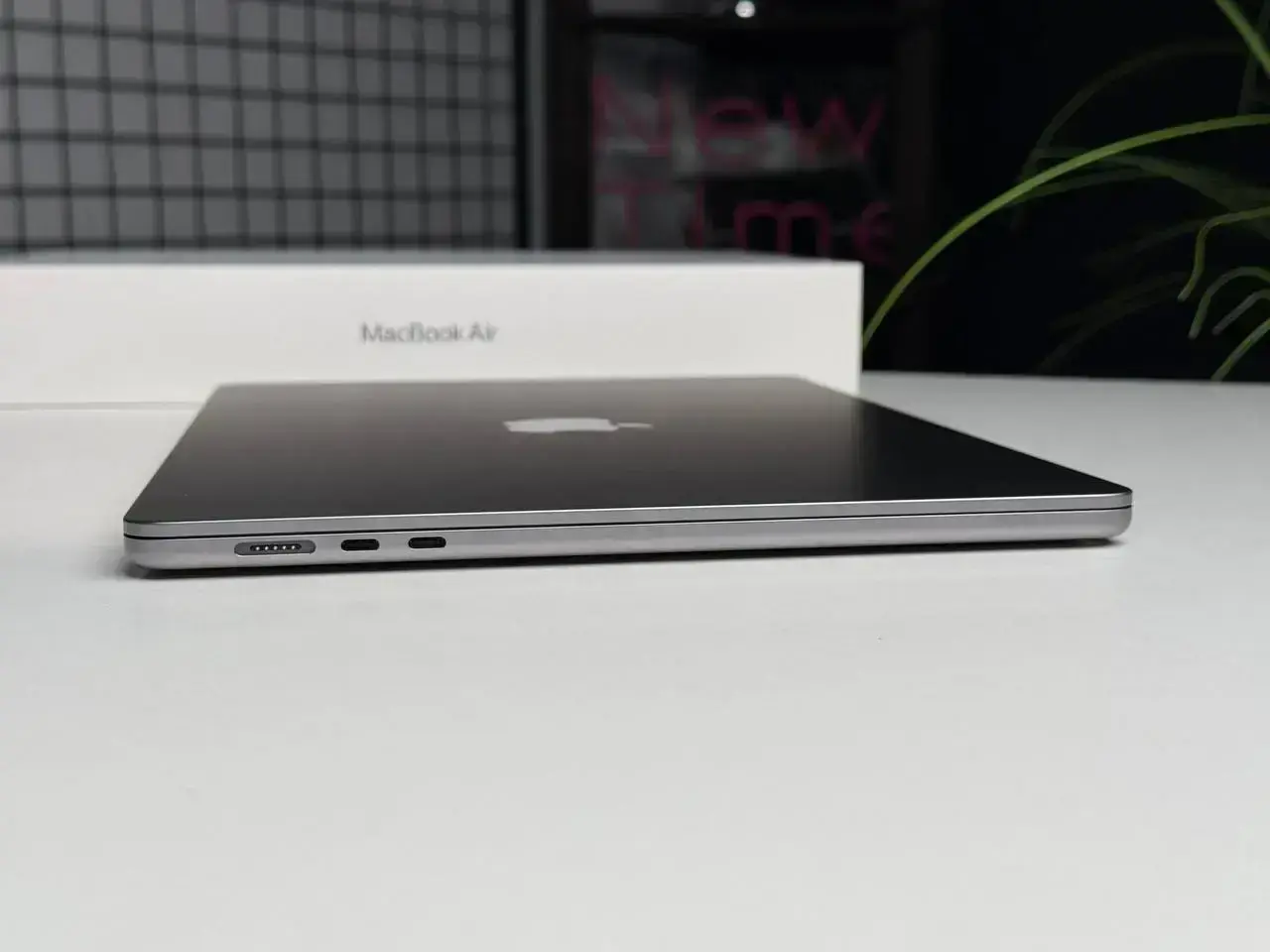 ВИТРИННЫЙ MacBook Air 15" M3/8CPU/10GPU/16GB/512GB Space Gray 2024 (MXD13) - Состояние: идеальный | Комплектация: полный | Гарантія: 1 мес.