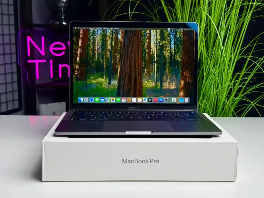 ВЖИВАНИЙ MacBook Pro 13" Space Gray (MYD82) 2020 - Стан: гарний (має сліди використання) | Акумулятор: 93% | Комплектація: повний | Гарантія: 1 міс.